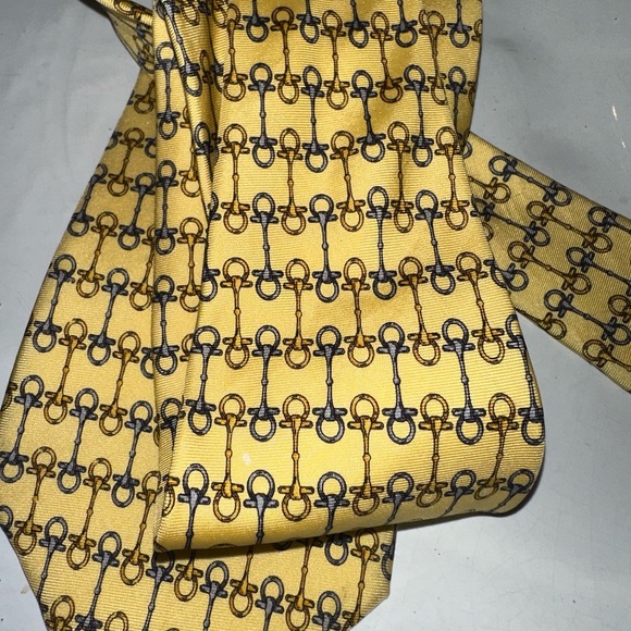 GUCCI - 💛Yellow Equestrian Tie! Derby - 🐎 Snaffle Bit Pattern - Picture 1 of 15